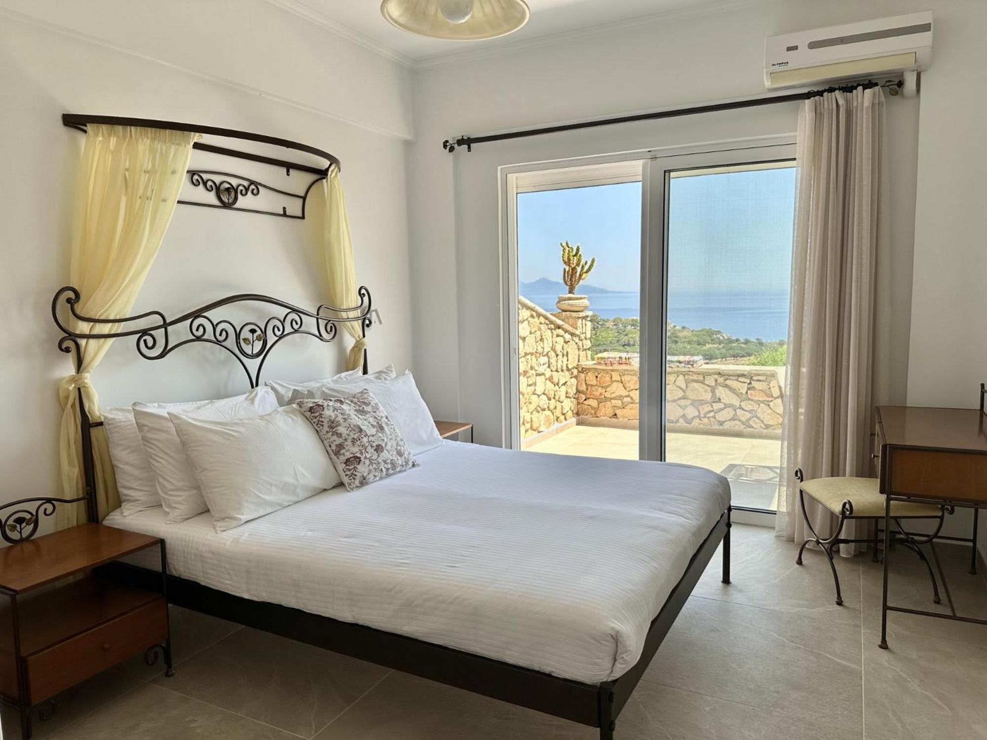 Lithies Sea View Boutique Hotel Koríthion Екстериор снимка